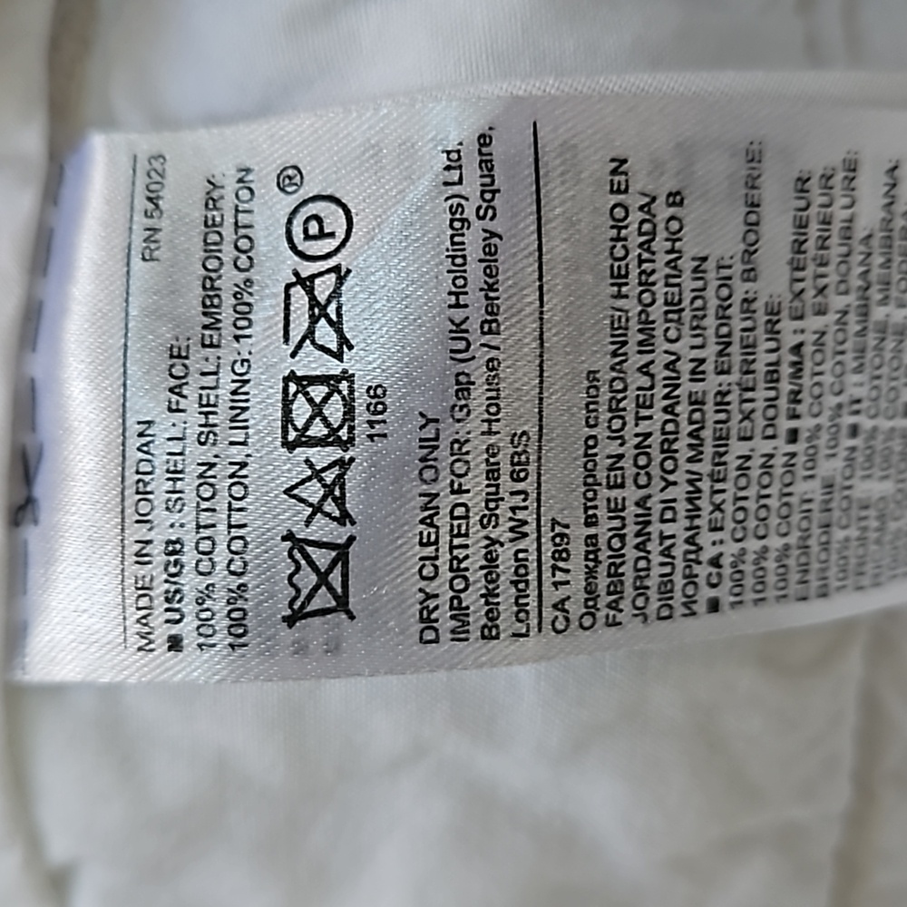 Banana Republic Crisp White Eyelet Shorts - Picture 5 of 5